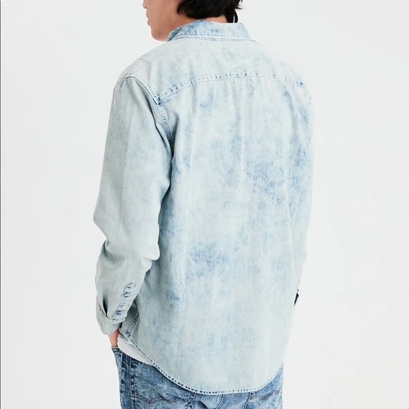 AMERICAN EAGLE Denim Acid Wash Shirt - Picture 2 of 4